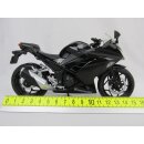 Kawasaki Ninja 300 Motorrad Modell Maßstab 1/12