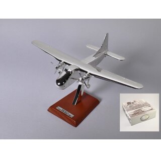 Versilberte Bristol Tuoe 170 Superfrachter MK 32 Flugzeug Fertigmodell 1:200 Limited Edition