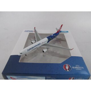 Turkish Airlines Airbus A330-300 "EM 2016" Herpa 1:500 529556