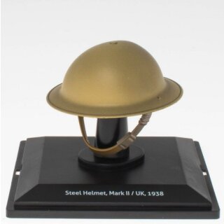 Historischer Model Helm 1:5 britischer Stahl Helm Mark II 1938 in Vitrine