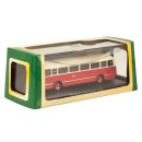 Die Cast Renault S45 R4210 1953 rot mit Beige im Masstab...