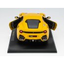 Ferrari Collection Ferrari F12 tdf  2015 Fertigmodell aus Metall mit Vitrine Maßstab  1:24
