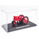 IHC McCormick F-12-G4 Traktor 1939 Fertigmodell in Vitrine im Maßstab  1:43